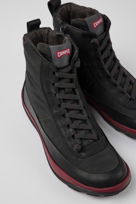 Camper De Design Peu Pista Michelinggraue Stiefel Aus Recyceltem Nylon Und Leder Für Damen