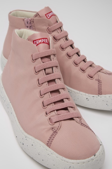 Peu Touring Pinke Sneaker Aus Recyceltem Pet Für Damen Exklusiv Von Camper De