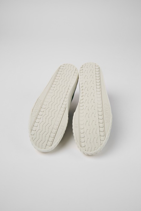 Camper De Design Camaleongrüne Turnschuhe Aus Recycelter Baumwolle Für Damen