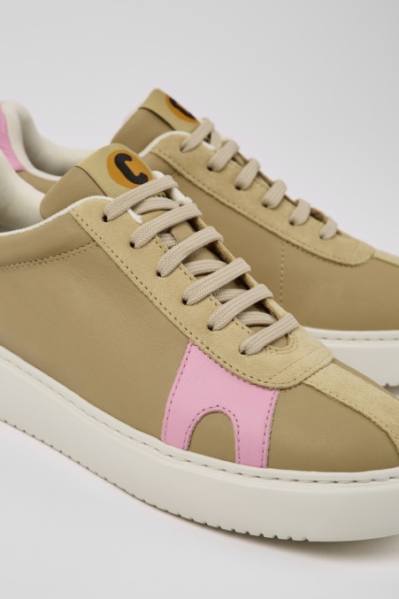 Exklusive Camper De Runner K21 Beige Und Rosa Turnschuhe Für Damen