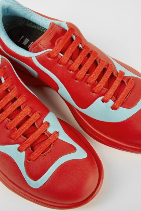Camper De Twins Neu Eingetroffene Schnürsneaker Aus Leder In Rot Und Türkis
