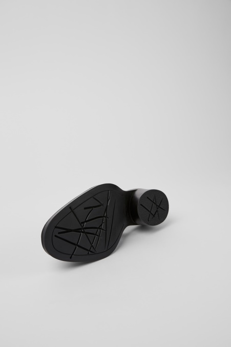 Design Bonnie Schwarze Lederpantoletten Für Damen Camper De