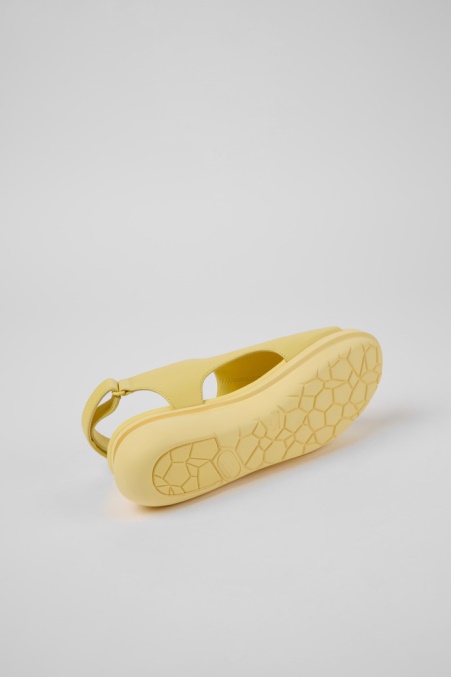 Exklusive Camper De Balloon Gelbe Ledersandalen Für Damen