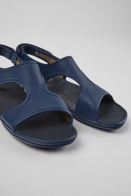 Rechts Dunkelblaue Ledersandalen Für Damen Camper De Neu Eingetroffen
