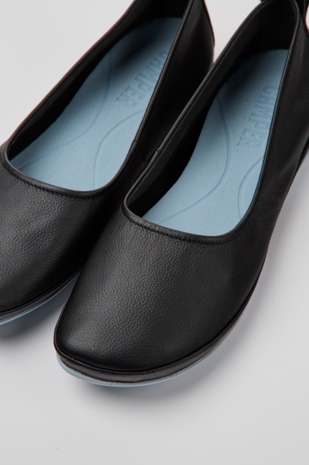 Exklusive Camper De Rechts Schwarze Lederschuhe Für Damen