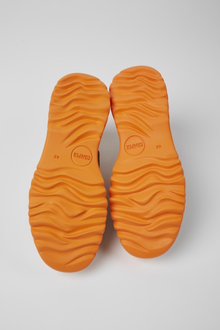 Neu Eingetroffene Herrenschuhe Von Camper De Teix Aus Recyceltem Textil Und Nubukleder In Beige