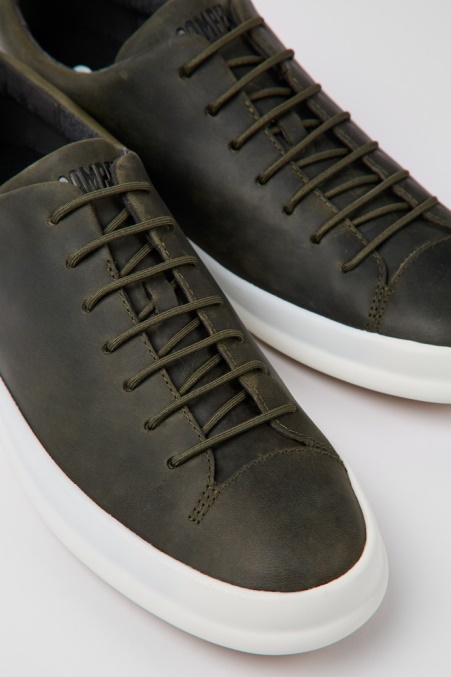 Design Chasis Dunkelgrüne Lederschuhe Herren Camper De