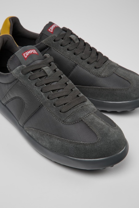 Exklusiver Camper De Pelotas Xlite Sneaker In Grau Und Gelb Für Herren