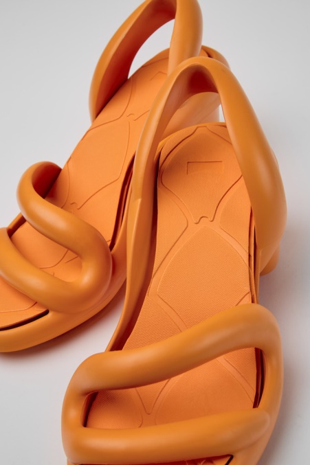 Kobarah Orange Unisex Sandalen Exklusiv Camper De