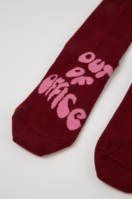Camper De Design Out Of Office Bordeaux Und Rosa Socken