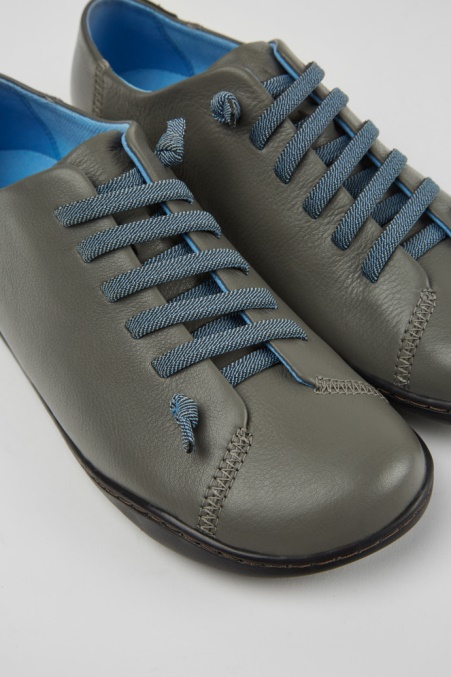 Camper De Design Peu Graue Lederschuhe Für Damen