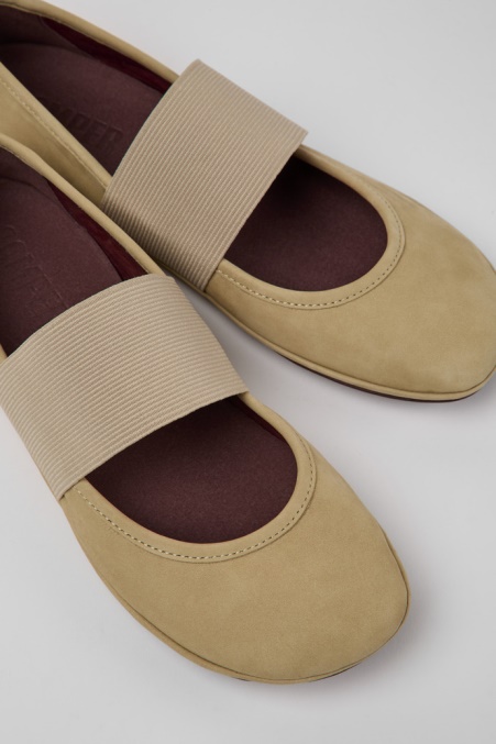 Camper De Design Right Beige Nubukschuhe Für Damen