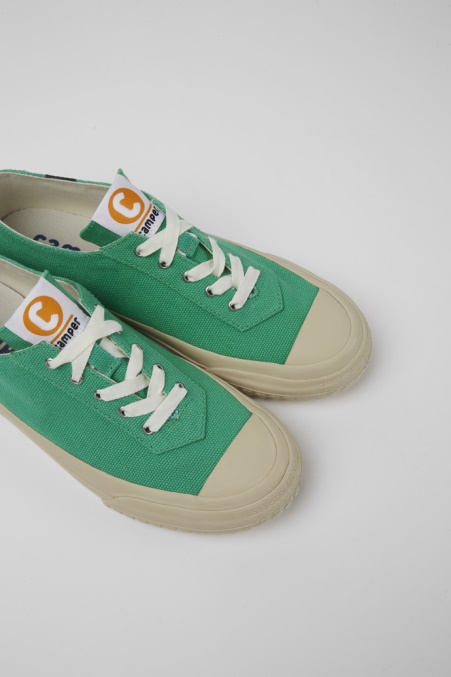 Exklusiver Camper De Camaleon Grüner Sneaker Aus Recycelter Baumwolle Für Damen