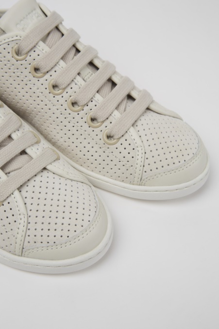 Camper De Design Uno Beige-weiße Lederturnschuhe Für Damen